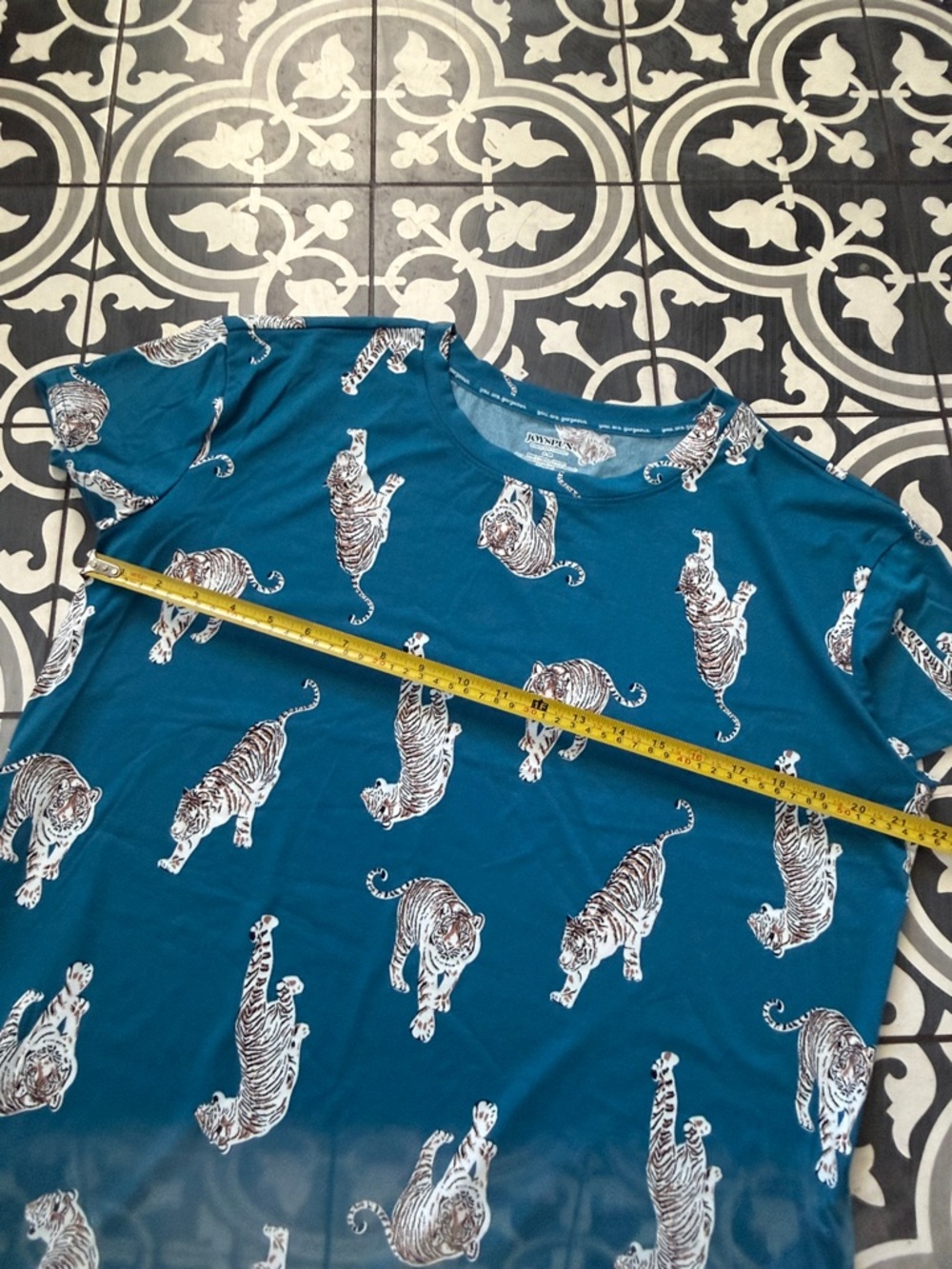 NWT- JoySpun Teal Tiger Print Sleep Shirt w/Pockets - Picture 4 of 7